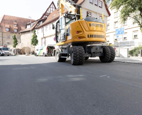 Bagger auf Straße